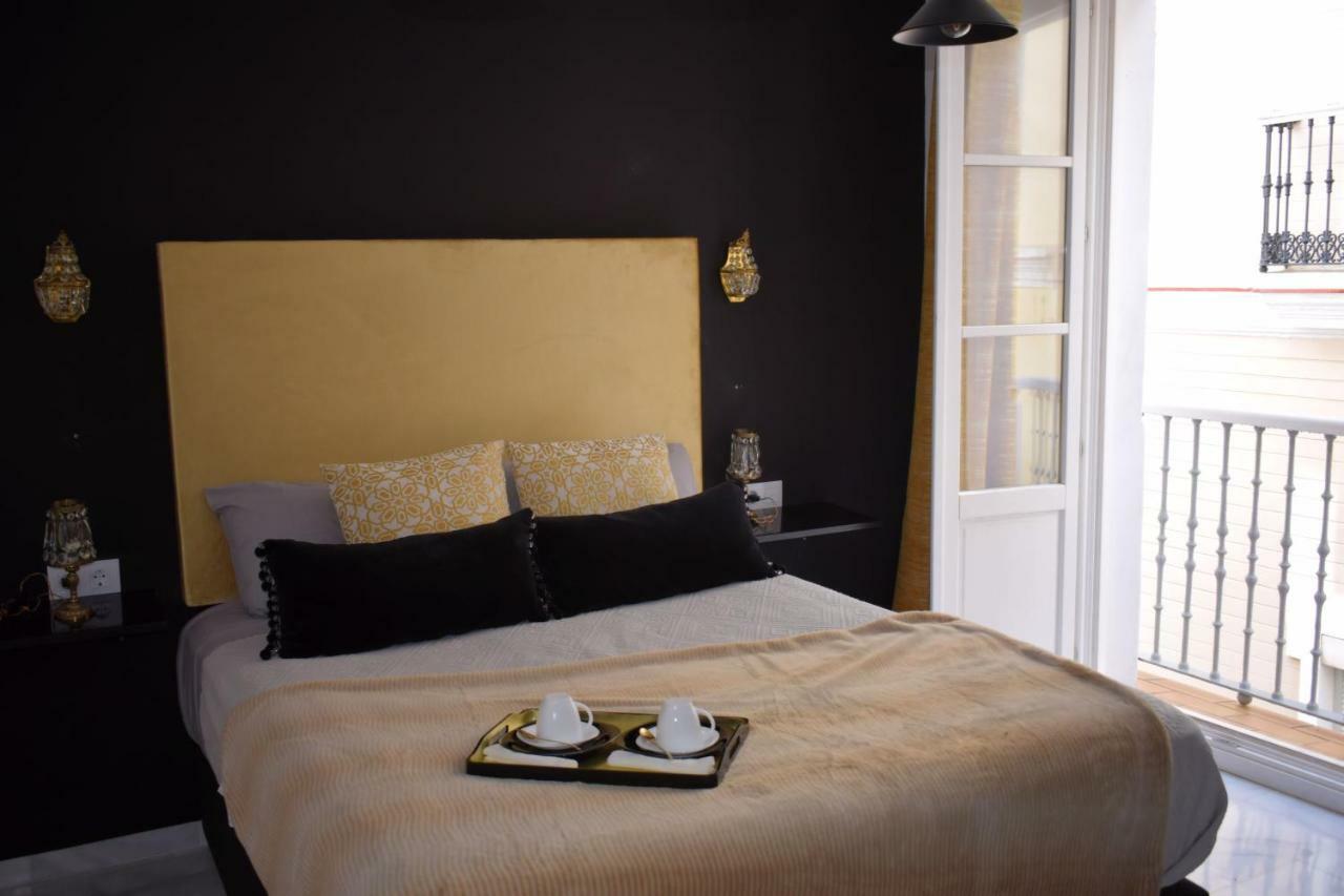 Apartamento Luxury Apartment กาดิซ ภายนอก รูปภาพ